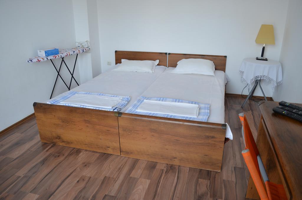 Art Apartments - Pomorie Ngoại thất bức ảnh